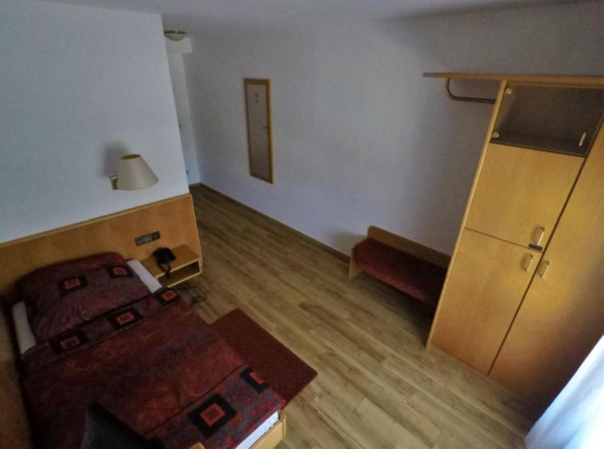 City Pension Rastatt Luaran gambar